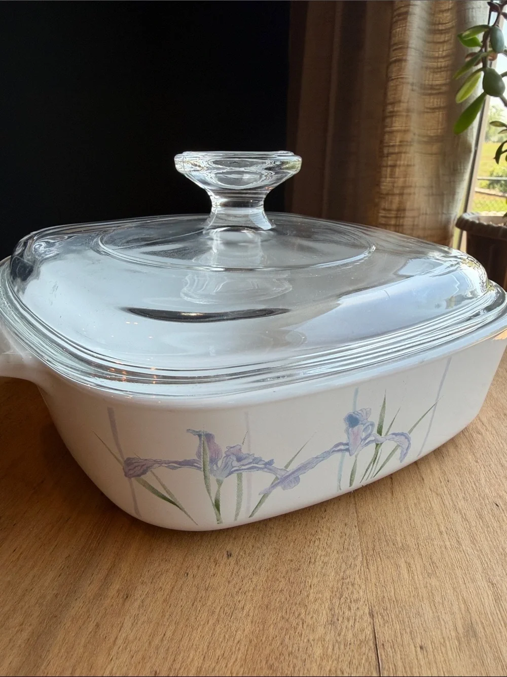 Corningware casserole dish